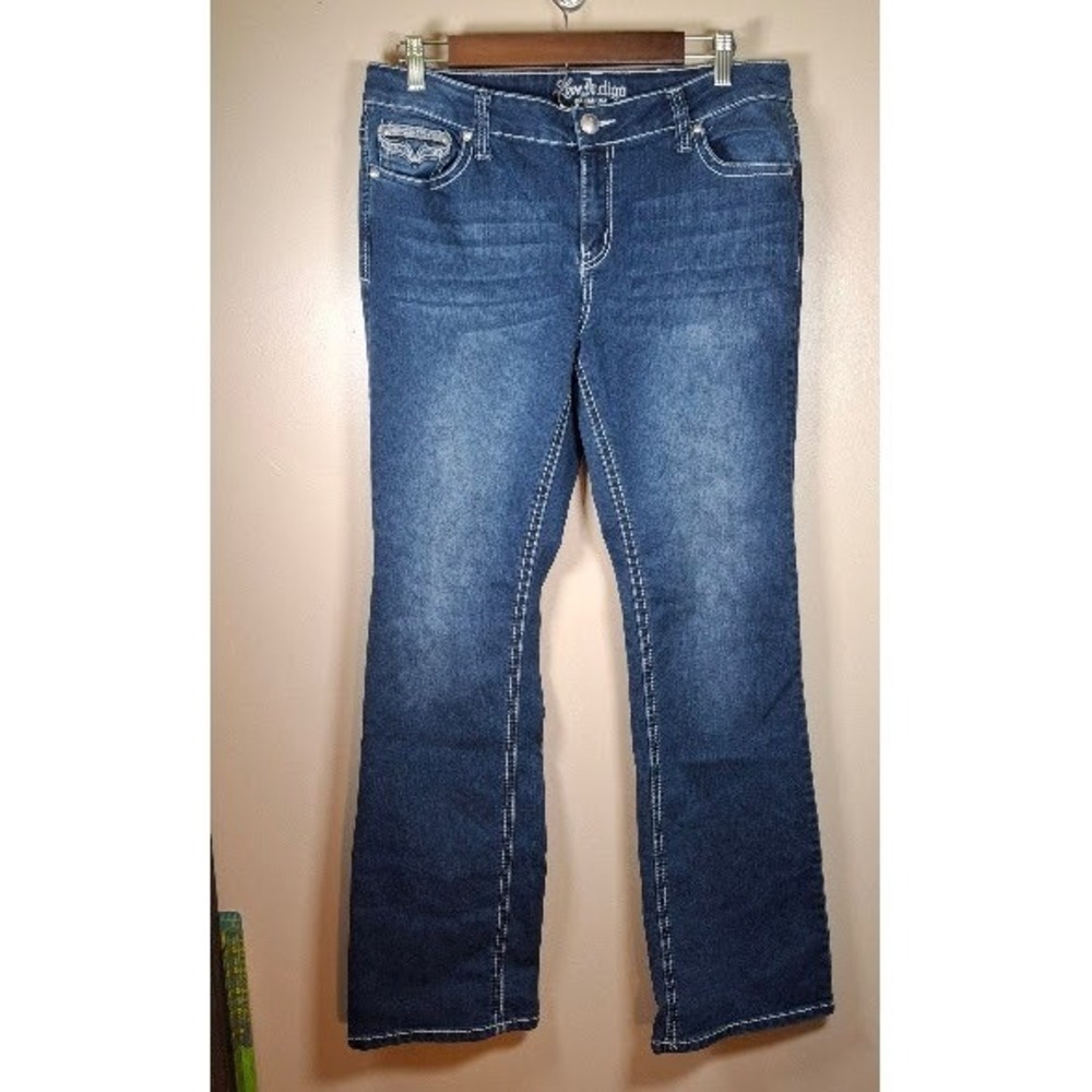 Love Indigo Premium Womens Size 12 Bootcut Jeans Wing Embroidered Back Pockets